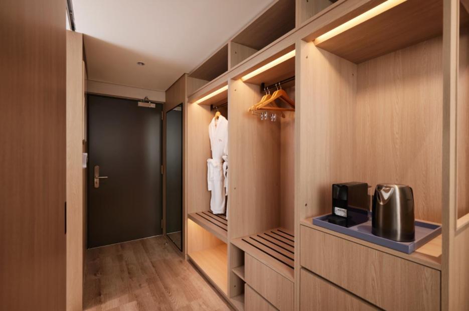 Citadines Connect Hari Busan Exterior photo
