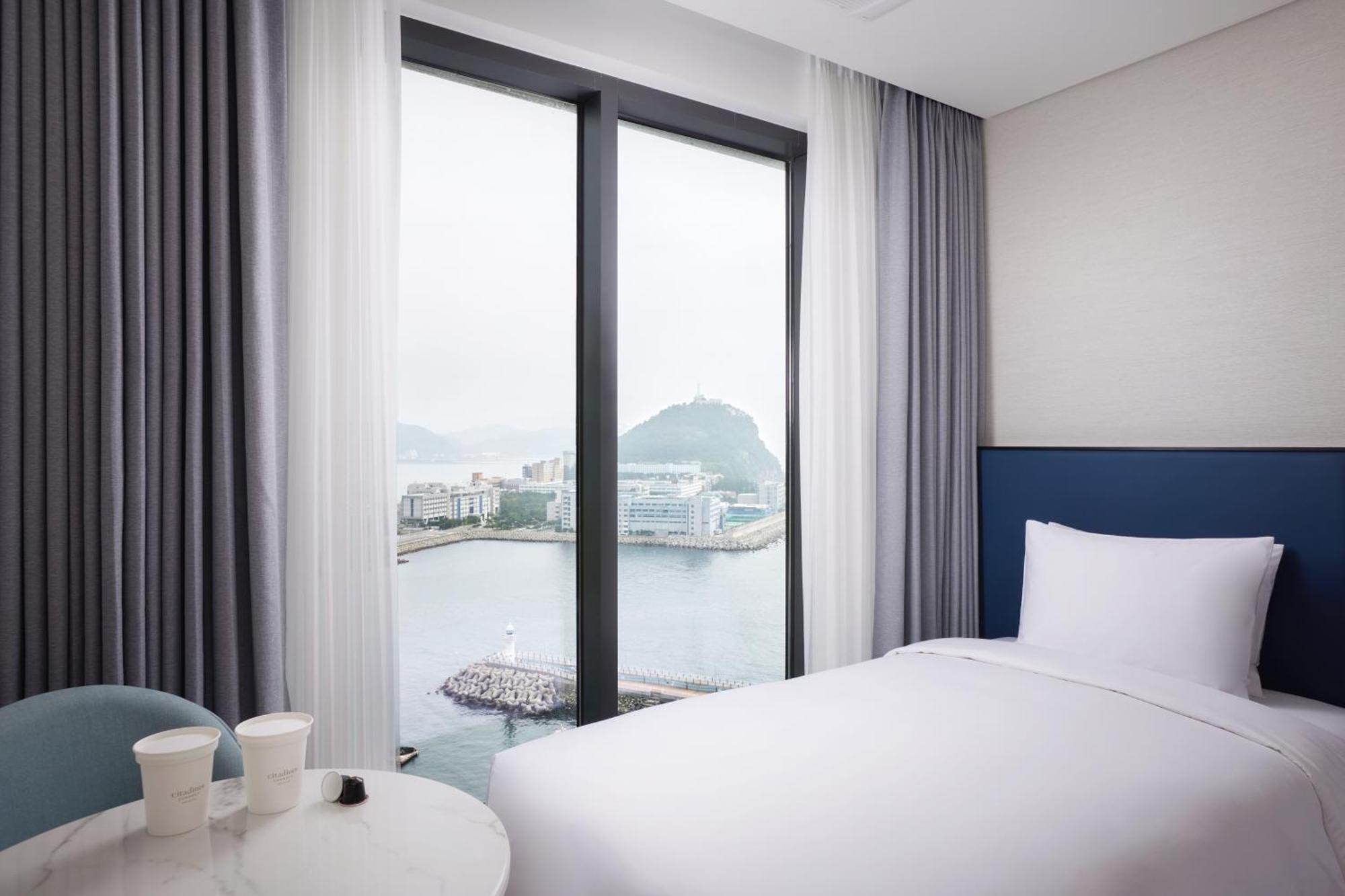 Citadines Connect Hari Busan Exterior photo